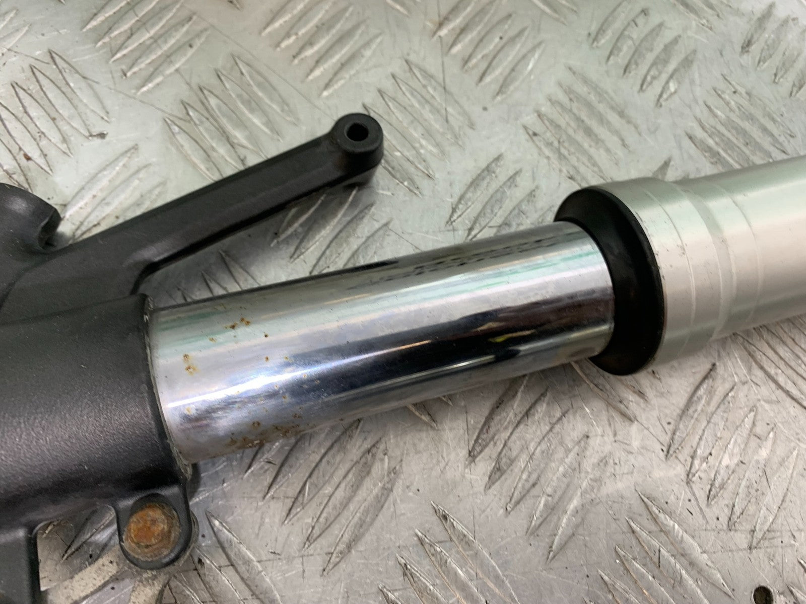 KAWASAKI GTR1400 GTR 1400 FORKS   YEAR 2007-2009 (CMB1306)