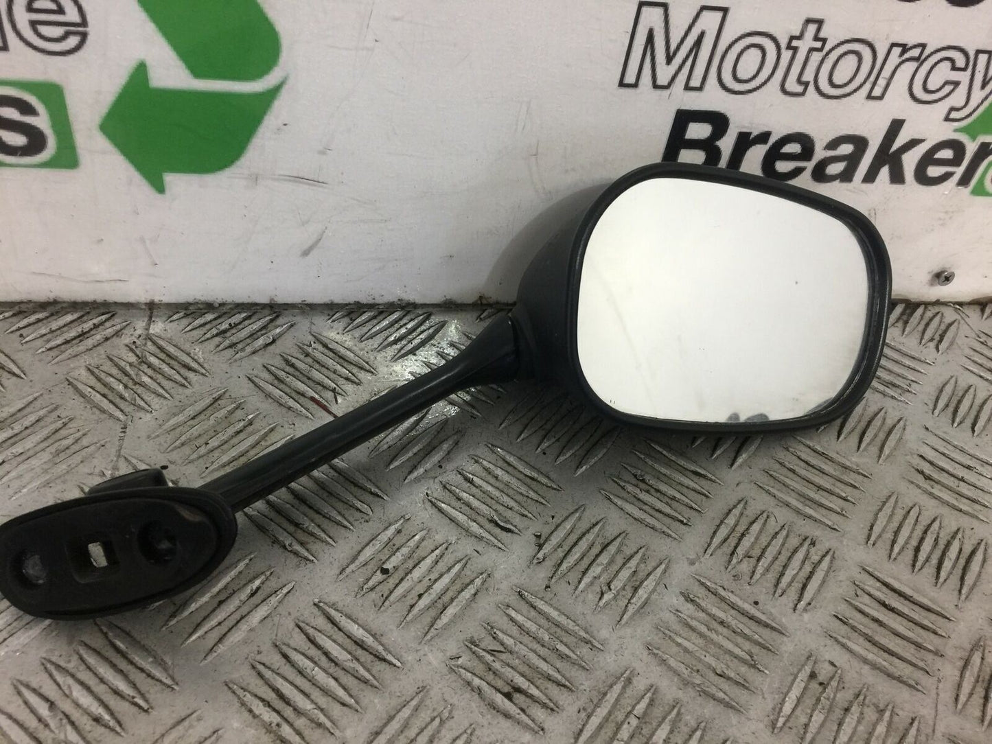 SUZUKI GSF1250 GSF 1250 K8 RIGHT MIRROR  YEAR 2009