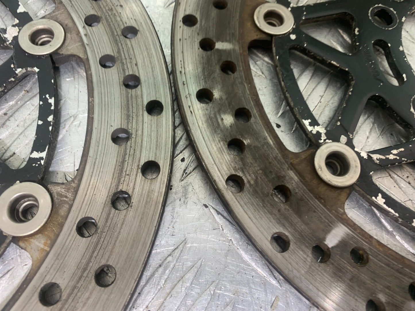 SUZUKI GSXR750 GSXR 750 K4 K5 FRONT BRAKE DISC 2004-2005 (CMB1319)
