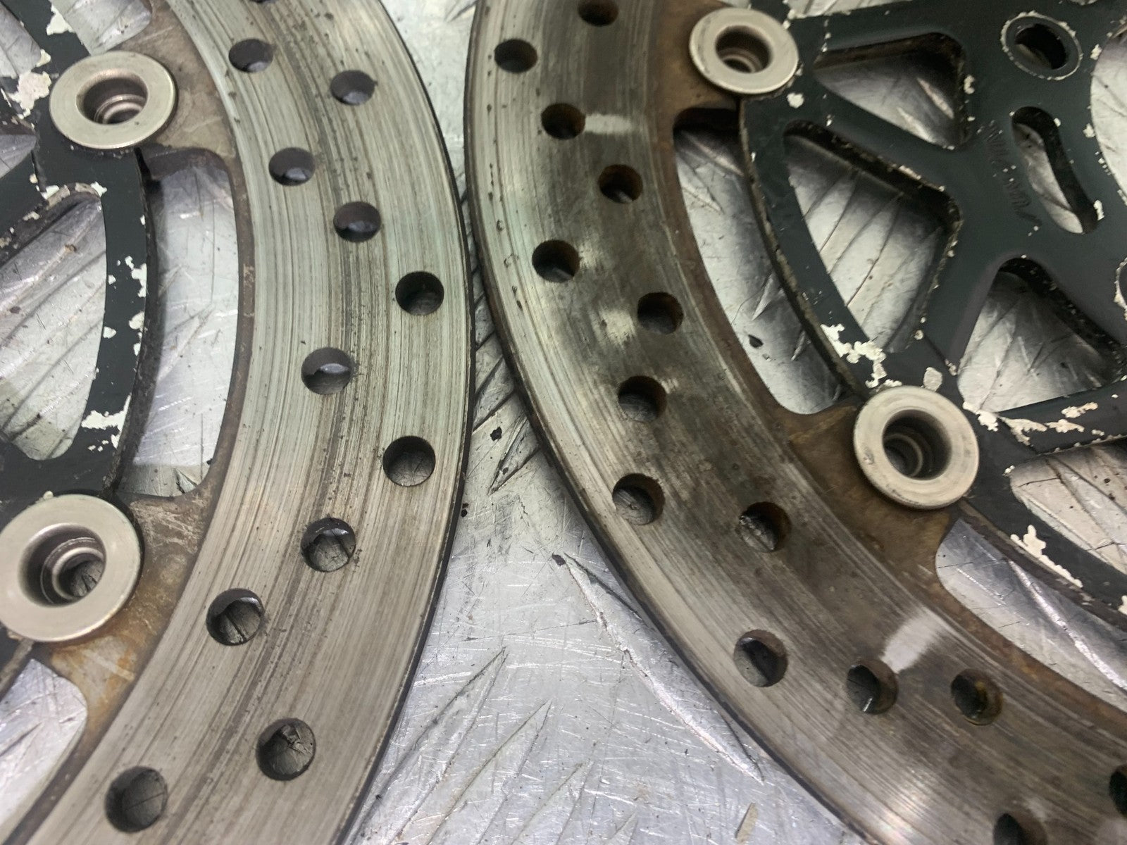 SUZUKI GSXR750 GSXR 750 K4 K5 FRONT BRAKE DISC 2004-2005 (CMB1319)