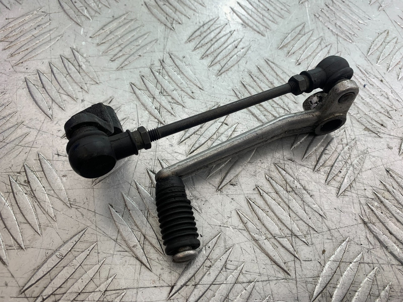 KAWASAKI ZZR1100 D GEAR LEVER  YEAR 1993-2001 (CMB1289)