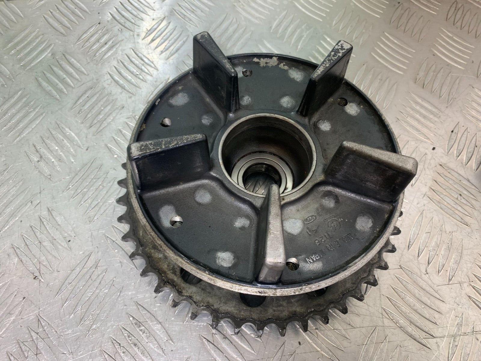 KAWASAKI ZZR1100 D SPROCKET CARRIER YEAR 1993-2001 (CMB1289)