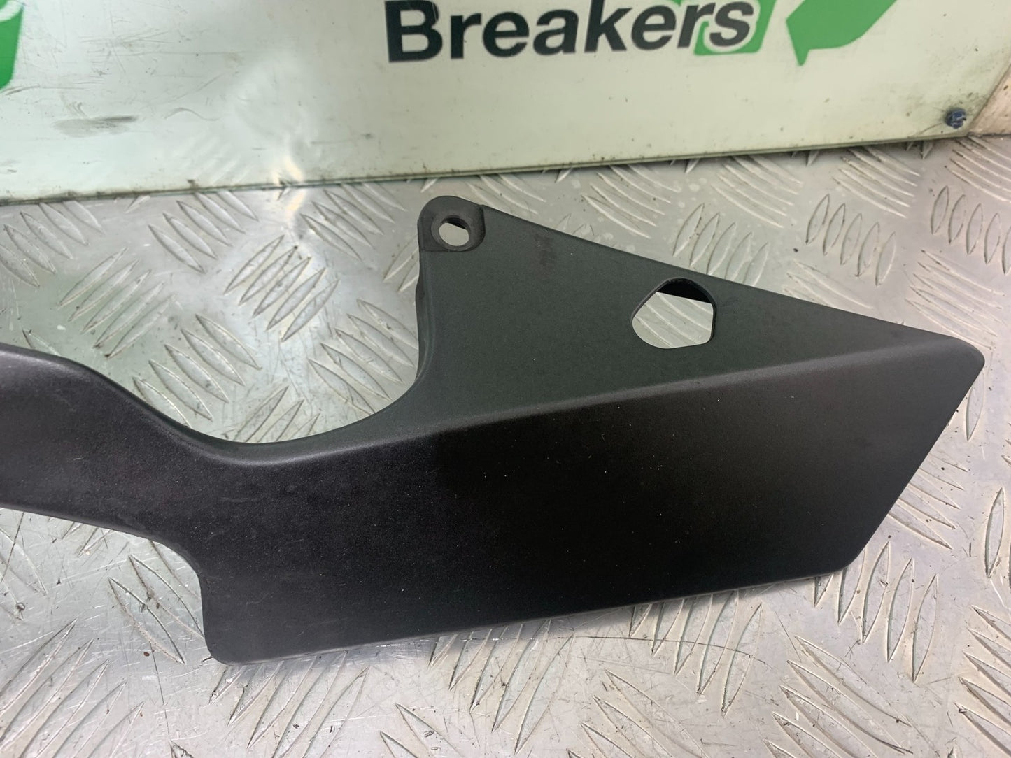 KAWASAKI ZX10R ZX10 R LEFT BELLYPAN  2008-2010 (CMB1206)