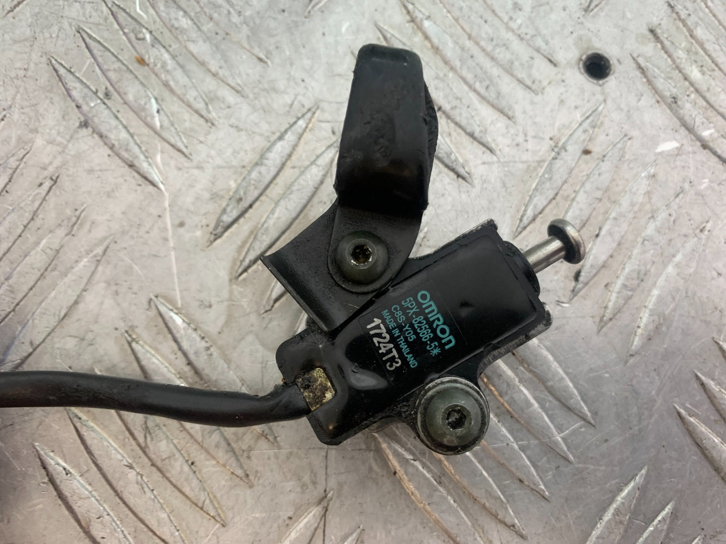 YAMAHA YZF R1 SIDE STAND SWITCH   YEAR 2004-2006 (CMB1155)