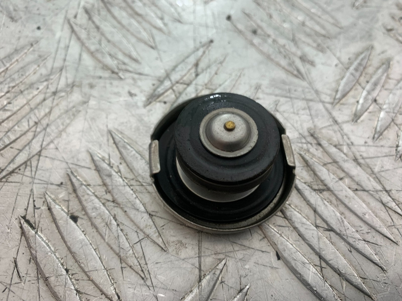 BSA 650 GOLD STAR RADIATOR CAP   YEAR 2022-2025 (CMB1262)