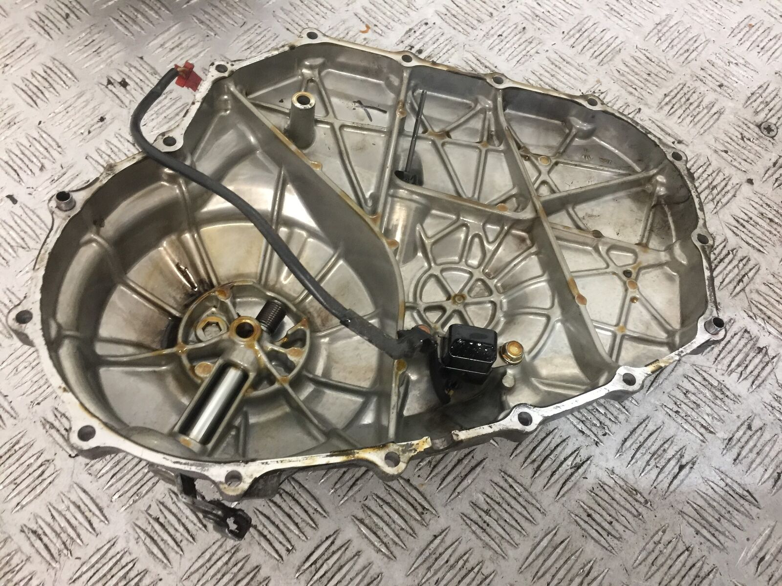 HONDA NC700 NC 700 CLUTCH COVER  YEAR 2012 STOCK 513