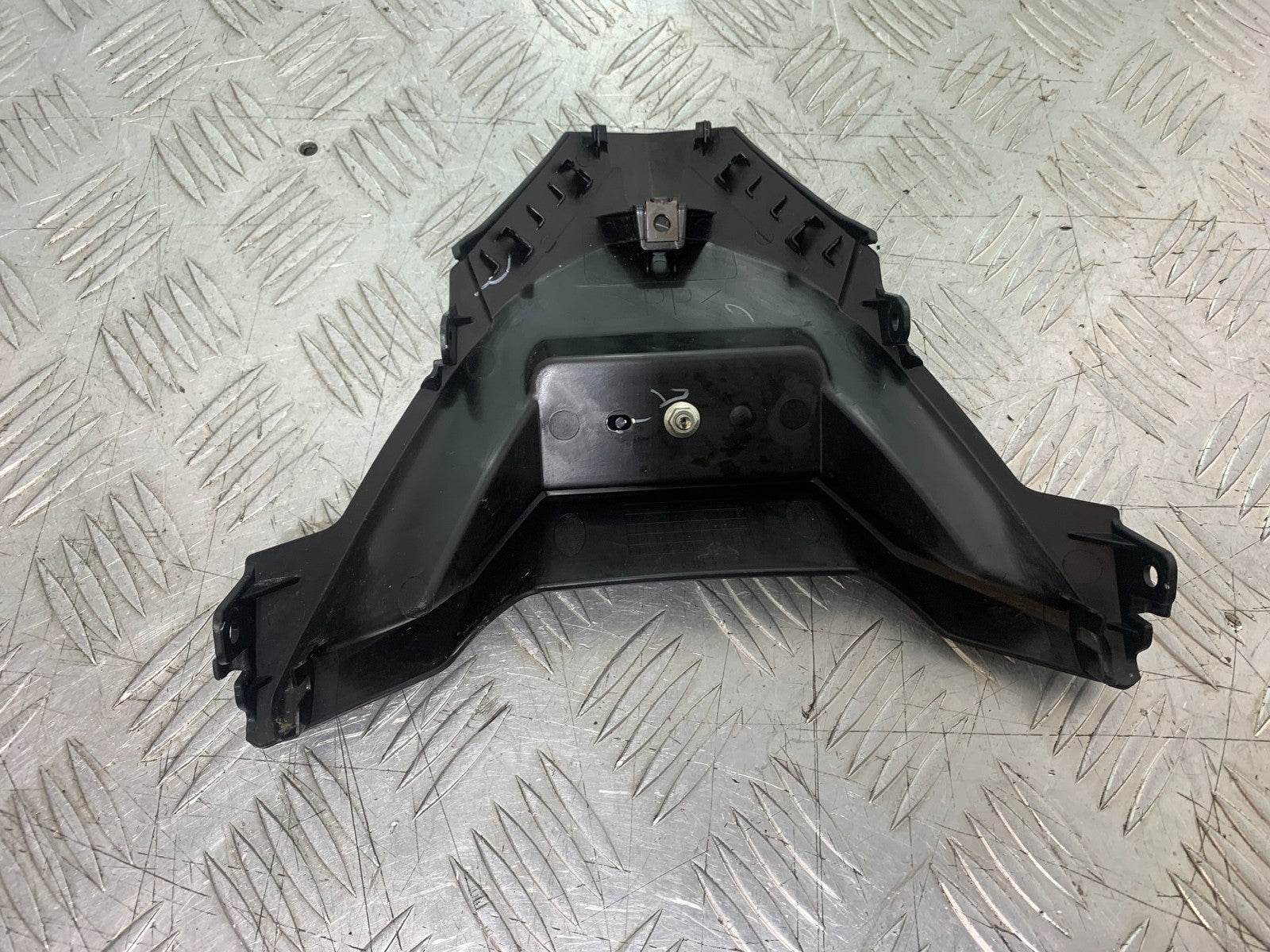 YAMAHA XMAX 300 REAR COVER YEAR 2017-2020 (CMB1218)