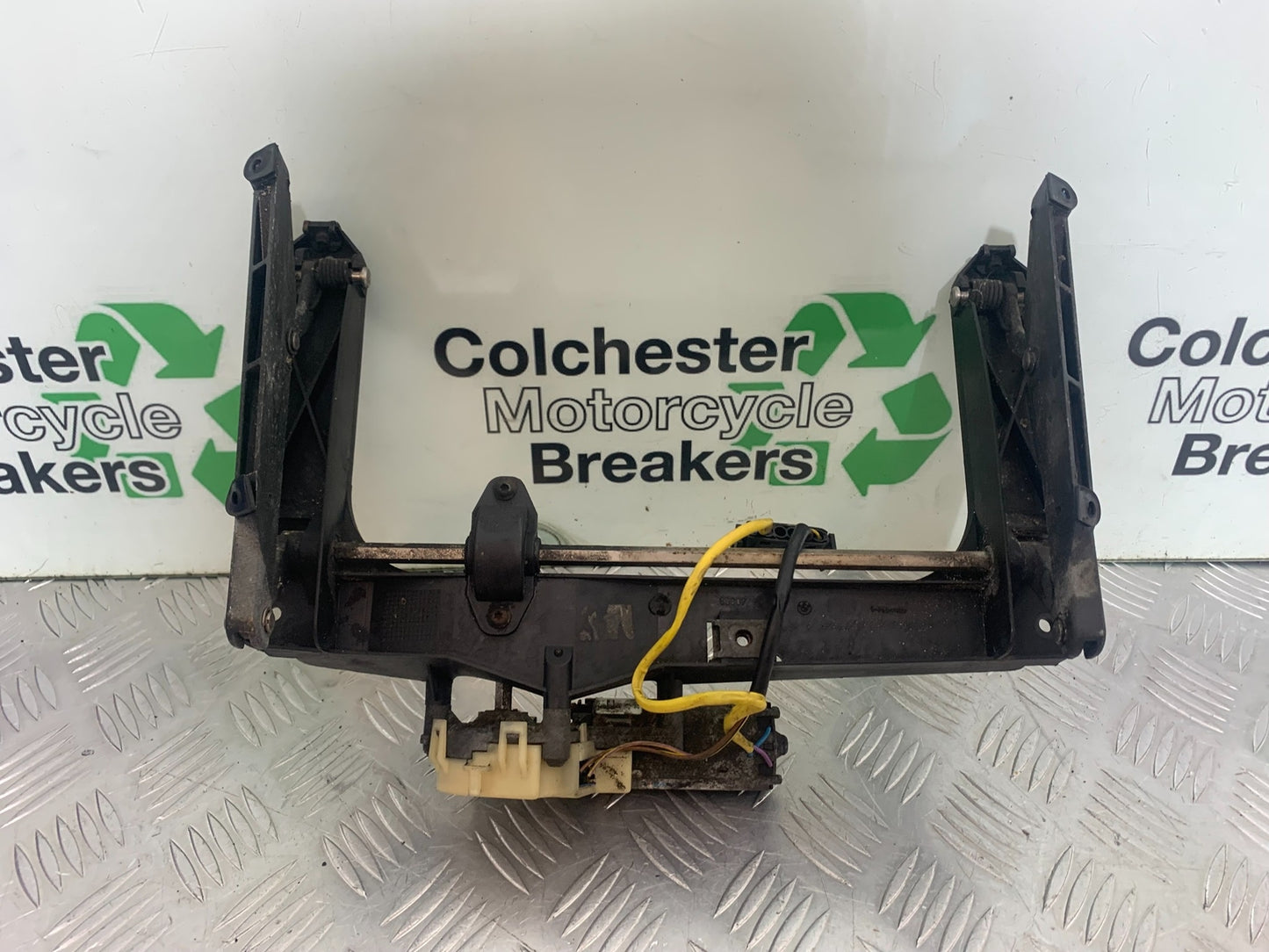 BMW K1200 K 1200 LT SCREEN MOTOR    YEAR 1999-07 (CMB1138)