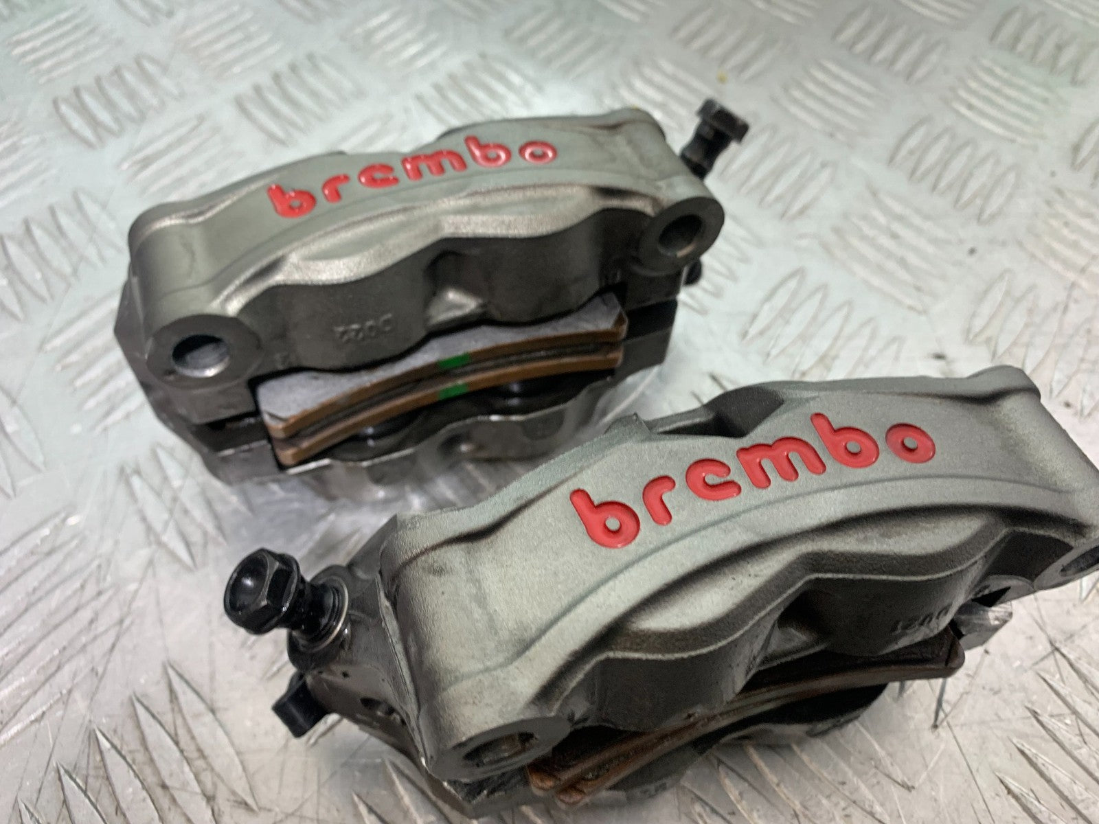 KTM 1290 SUPER DUKE R BREMBO FRONT BRAKE CALIPERS  YEAR 2020-2024 (CMB1272)