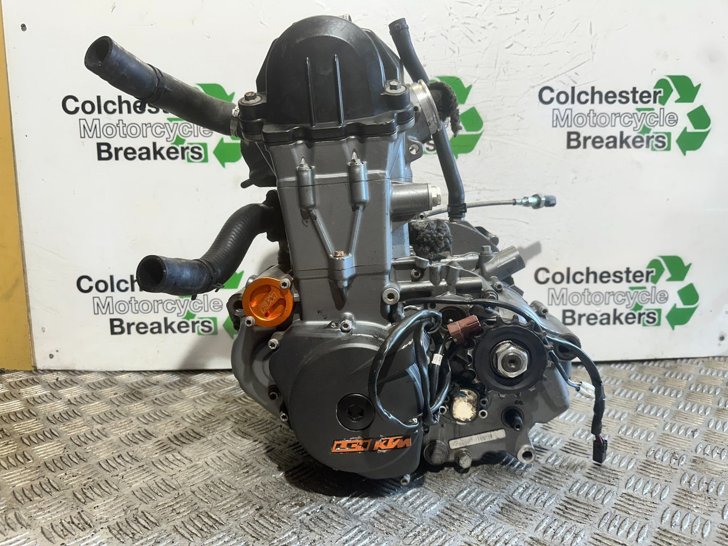KTM 690 DUKE R LC4 ENGINE YEAR 2012-2015  (CMB1180)