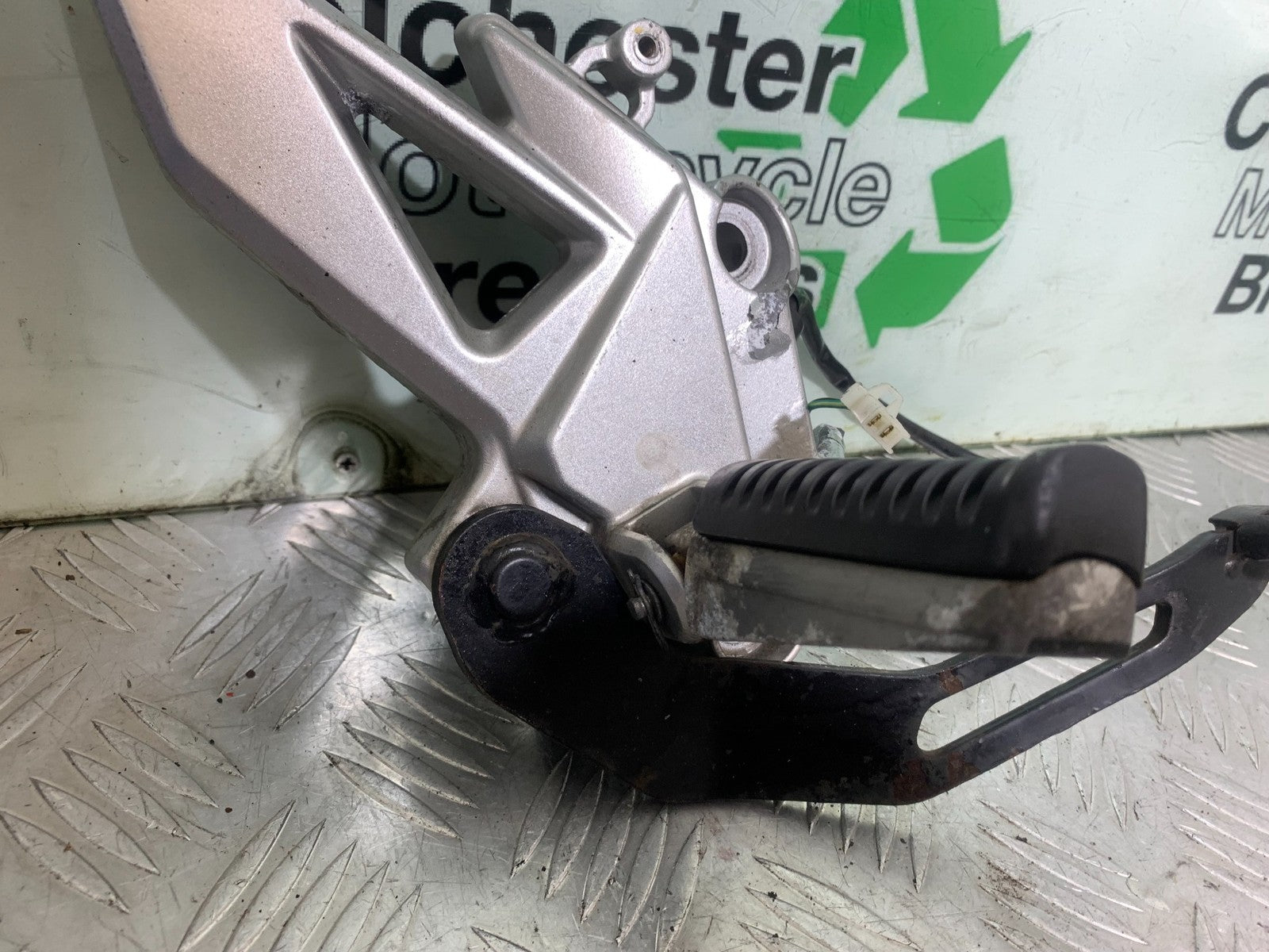KYMCO CK1 125 RIGHT HANGER REAR BRAKE LEVER YEAR 2014 - 2016 (CMB1181)