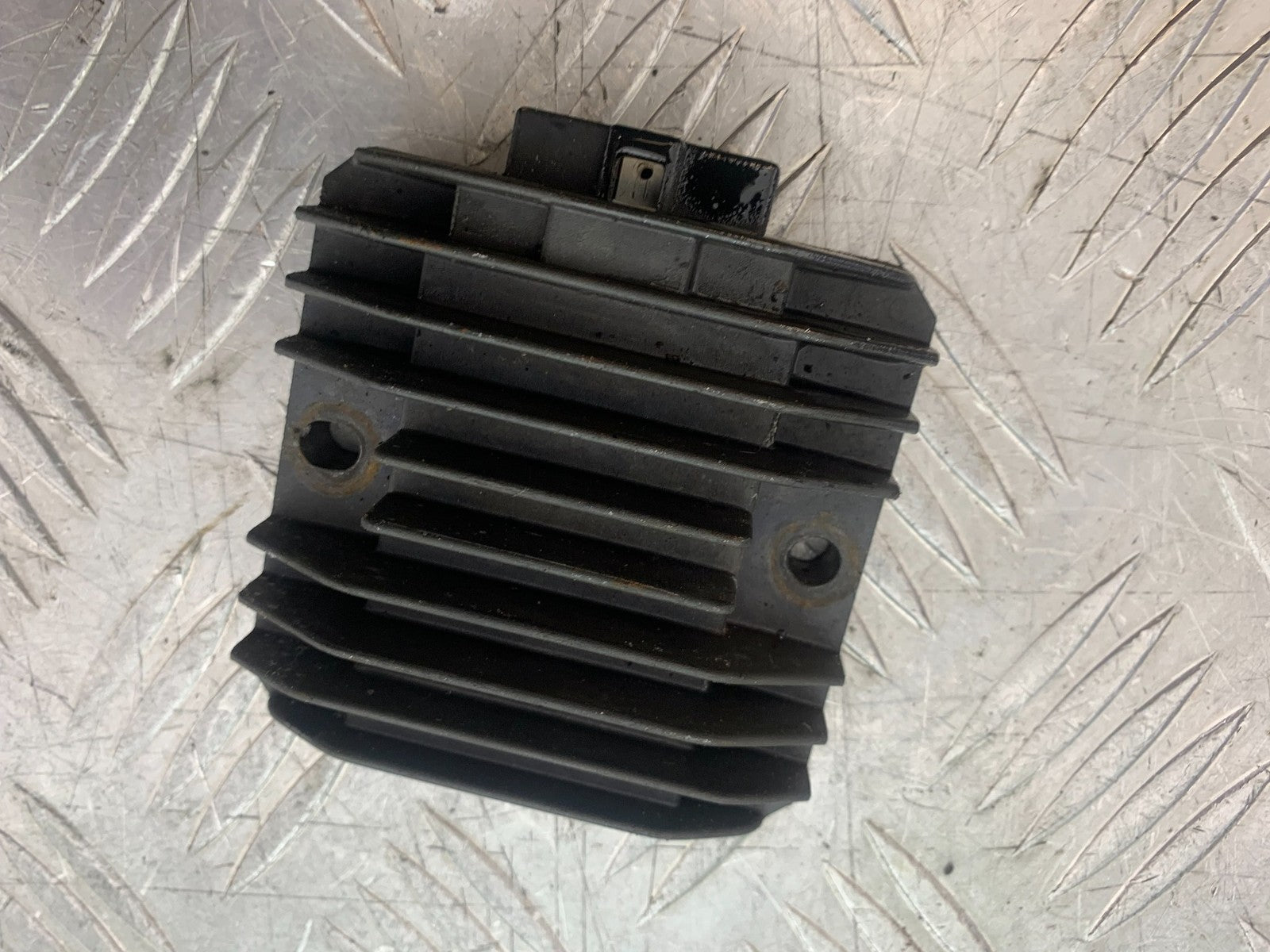 KAWASAKI GPZ600 GPZ 600 REGULATOR  YEAR 1988-90 (CMB1258)