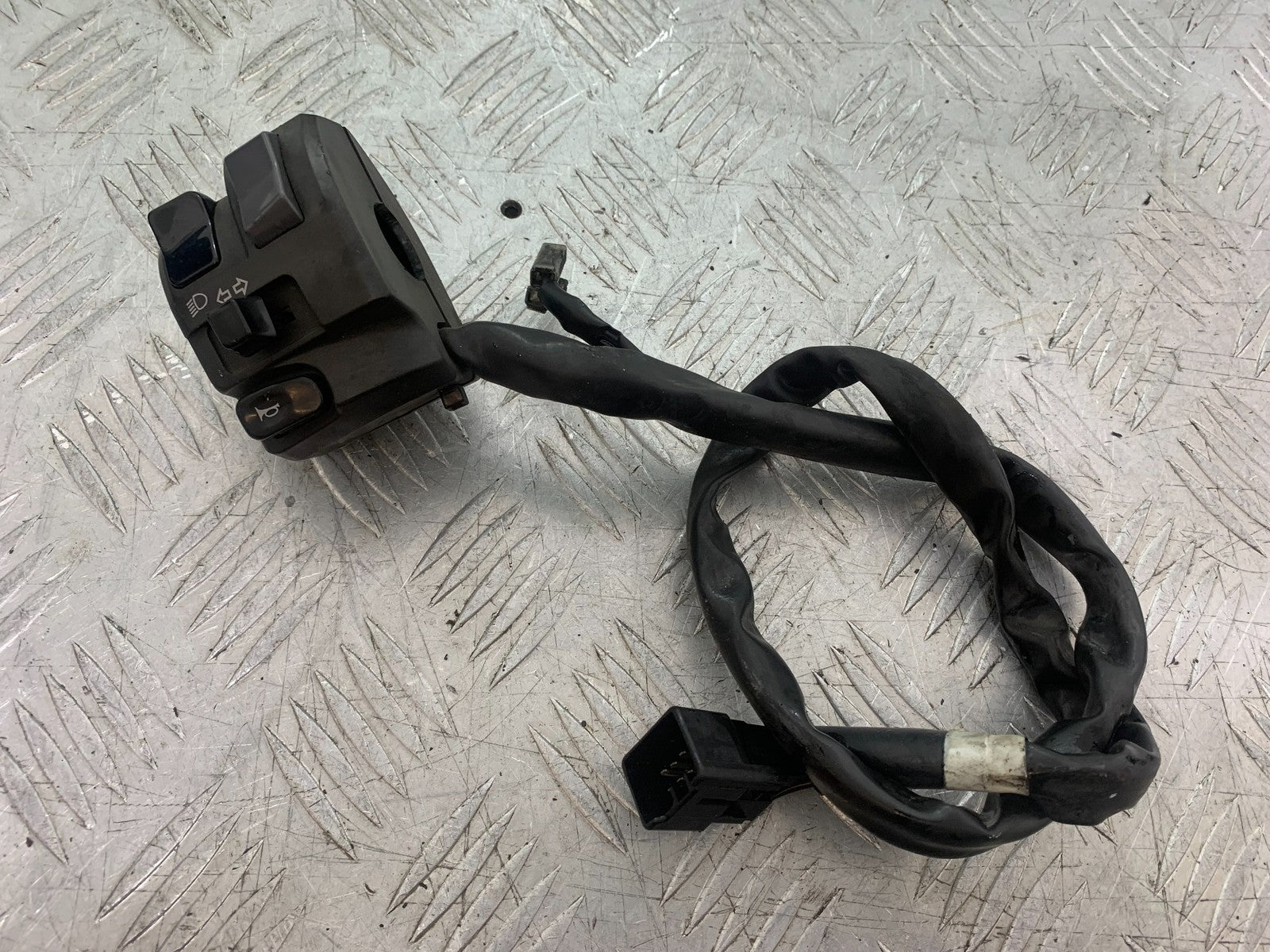 KAWASAKI GTR1400 GTR 1400 LEFT SWITCH GEAR  YEAR 2007-2009 (CMB1306)