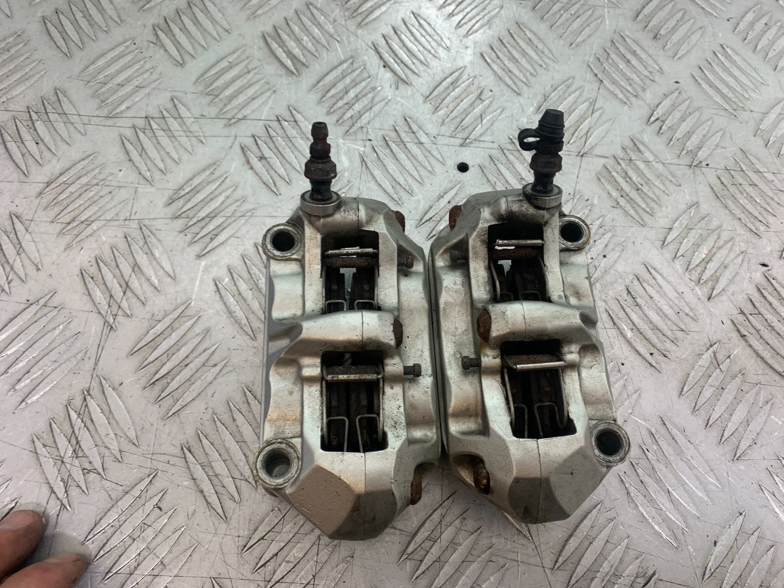 KTM 990 SUPER DUKE FRONT BRAKE CALIPERS YEAR 2007-2011  (CMB1207)