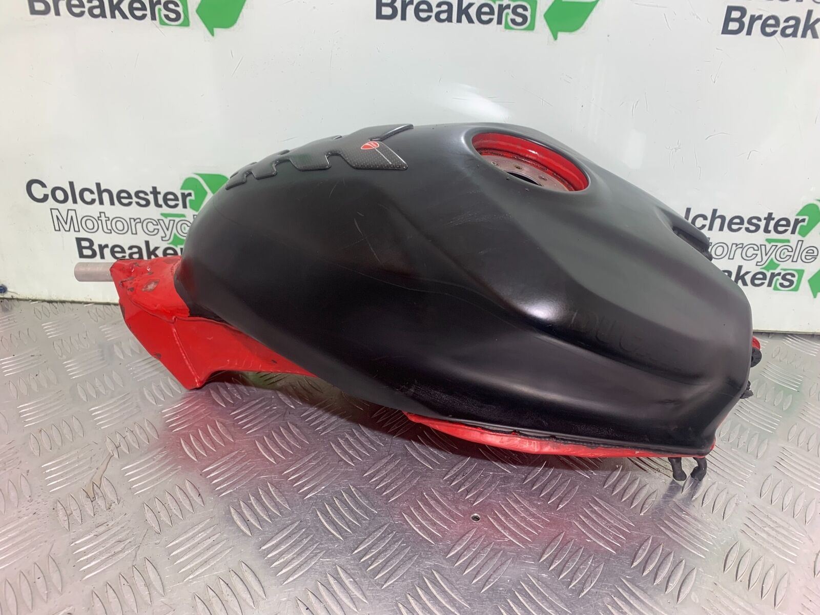 DUCATI 1199 PANIGALE PETROL TANK  YEAR 2012-2014 (CMB1047)