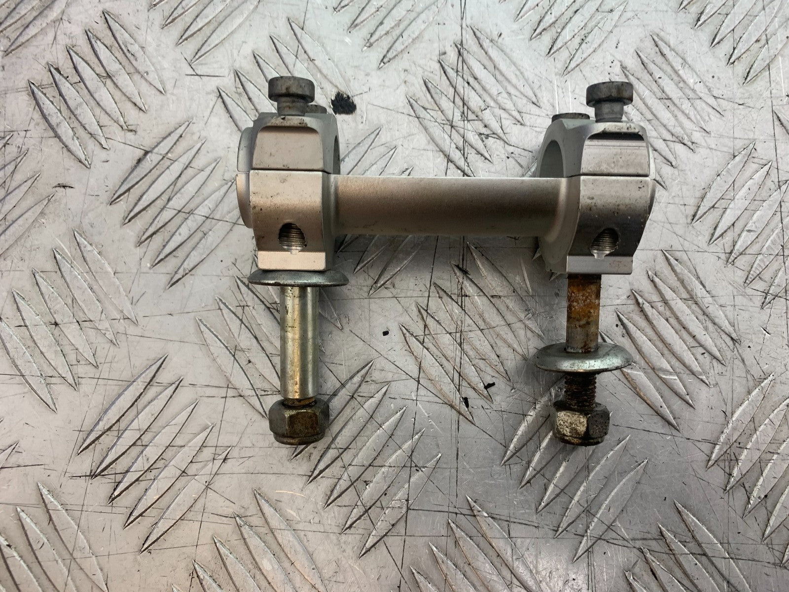 KTM 990 SUPER DUKE HANDLEBAR RISERS YEAR 2007-2011  (CMB1207)