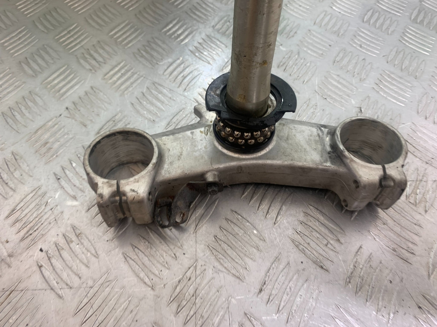 KAWASAKI ZX6R ZX6 R P7F P8F BOTTOM YOKE   YEAR 2007-08 (CMB1165)