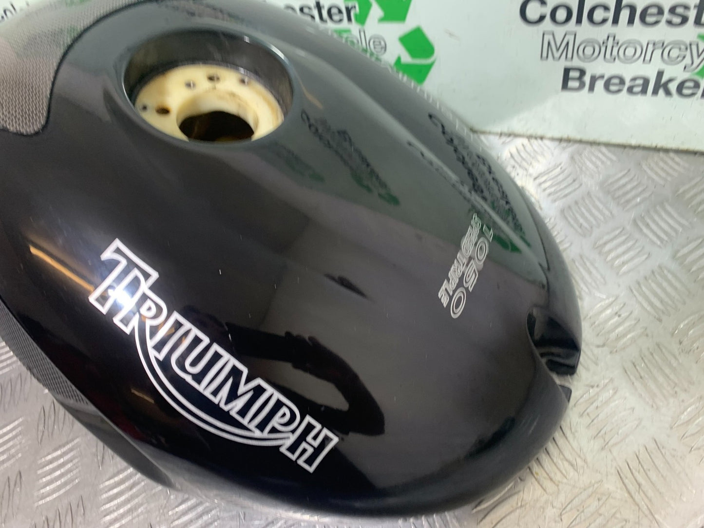 TRIUMPH 1050 SPEED TRIPLE PETROL TANK YEAR 2005-2007 (CMB1322)