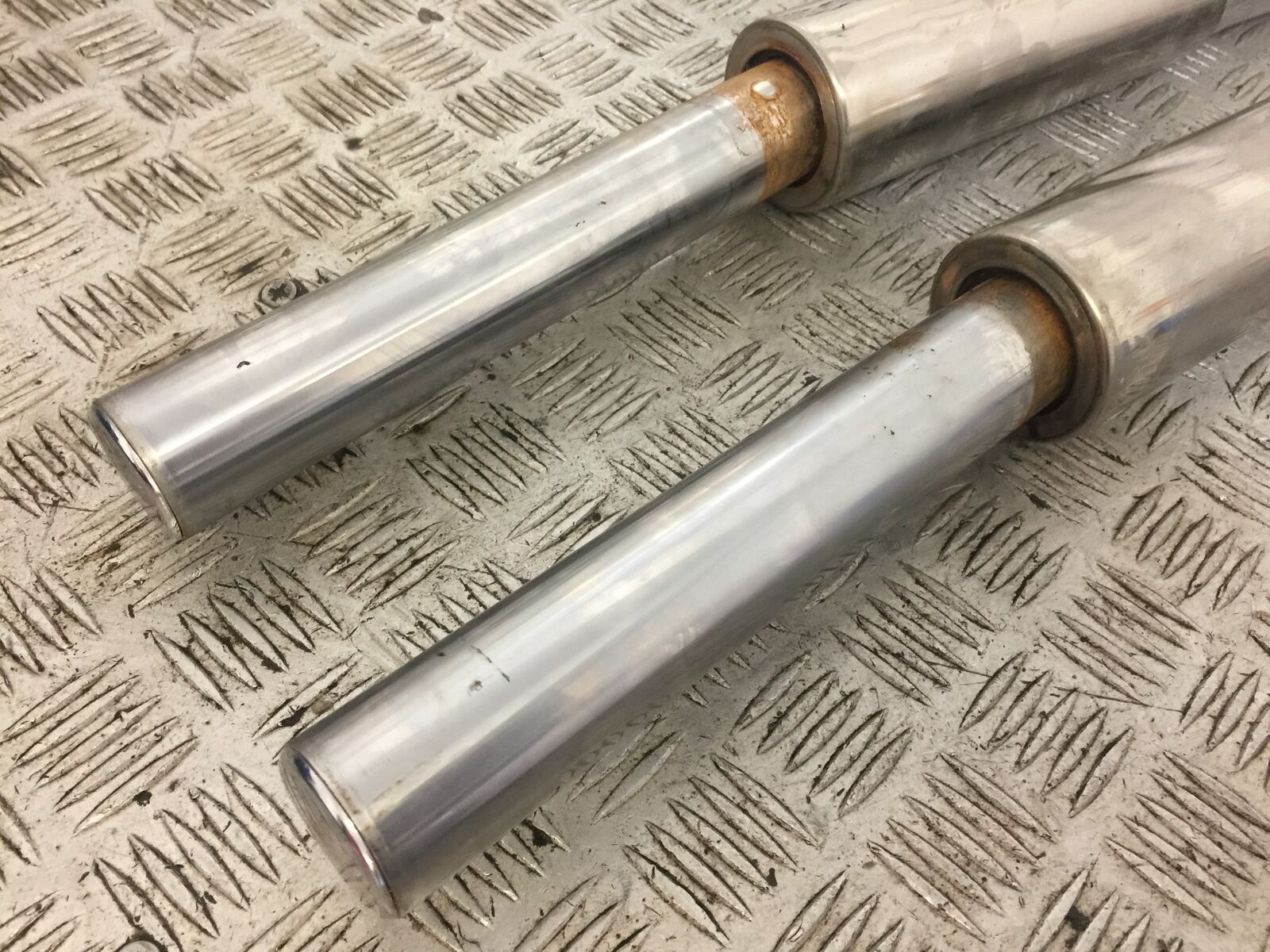 KAWASAKI VN900 CLASSIC FORKS (DAMAGED)  YEAR 2006-2015 (STOCK 706)