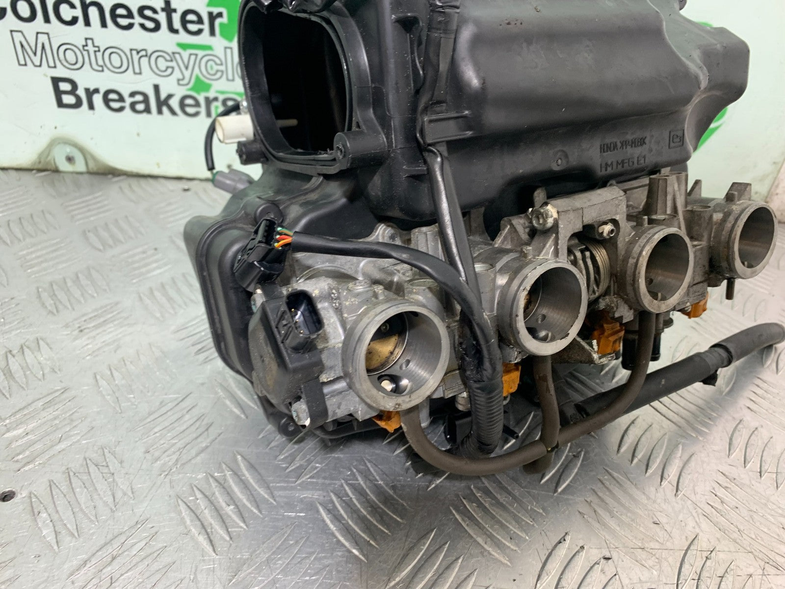 HONDA CBF600 CBF 600 THROTTLE BODIES   YEAR 2004 -07 (CMB1247)