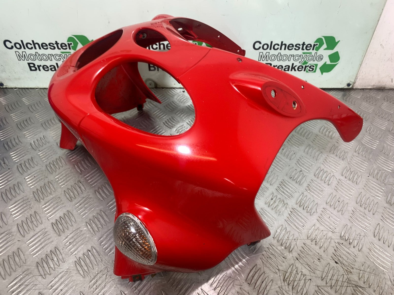 TRIUMPH 955i SPRINT ST TOP FAIRING  1999-2004 (CMB1176)