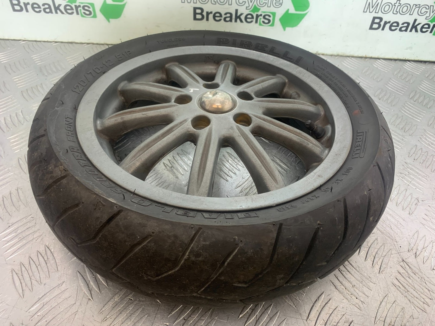PIAGGIO MP3 250 ie LEFT FRONT WHEEL   YEAR 2007 (CMB1307)