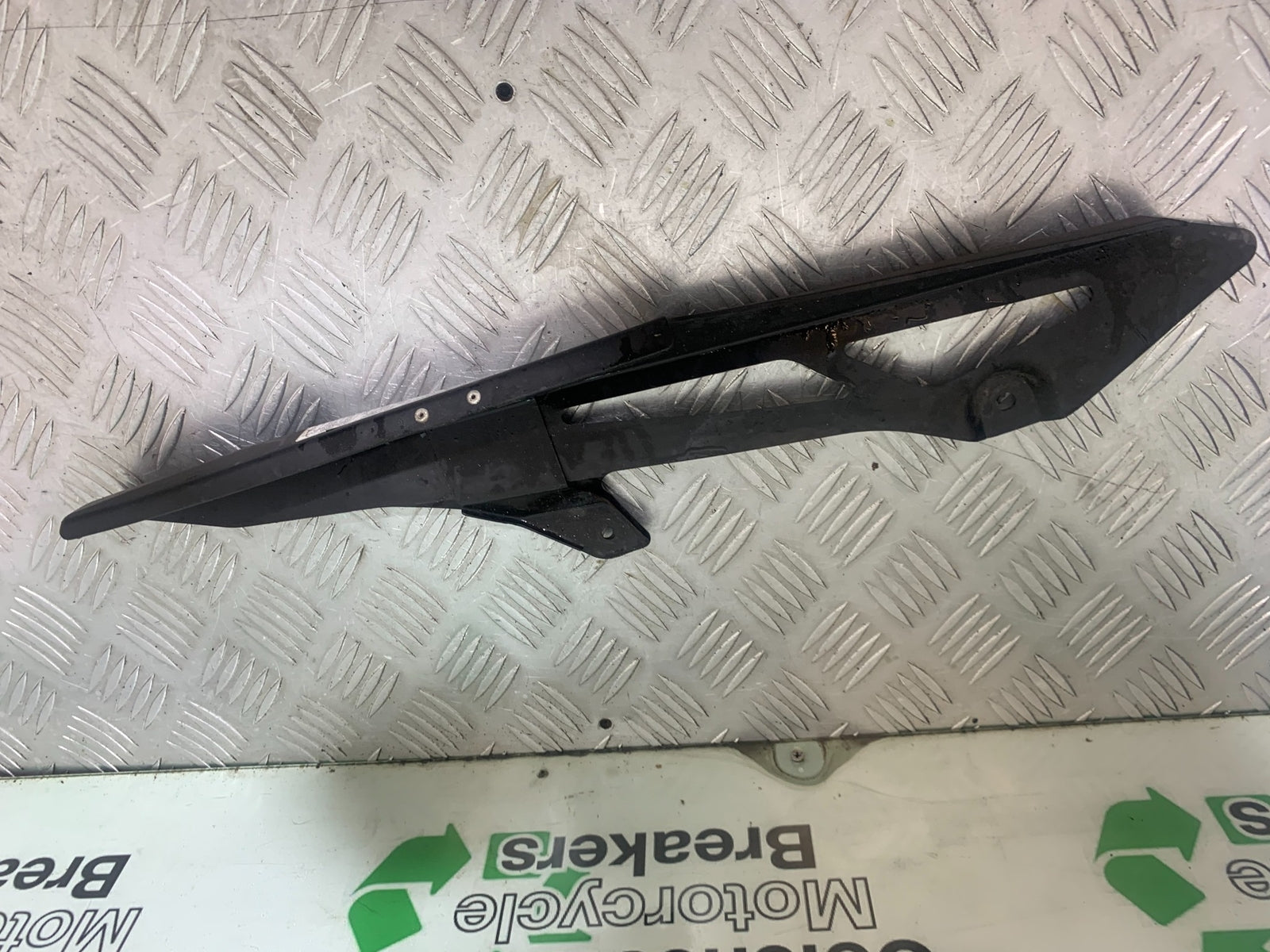 SUZUKI SV650 SV 650 mk1 CHAIN GUARD   YEAR 1999-2002 (CMB1160)