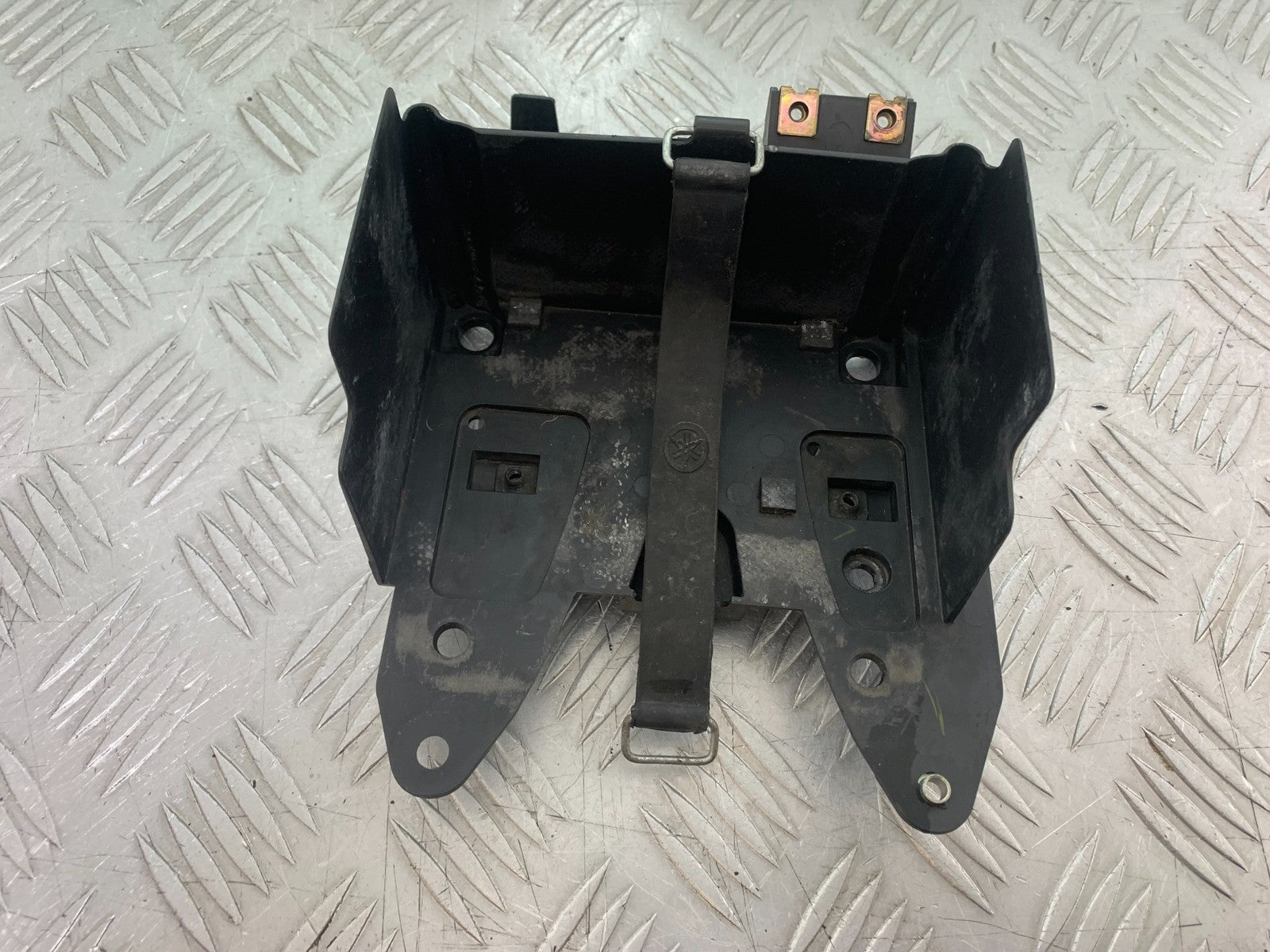 YAMAHA YZF R1 4C8 BATTERY BOX  YEAR 2007-2008 (CMB1237)