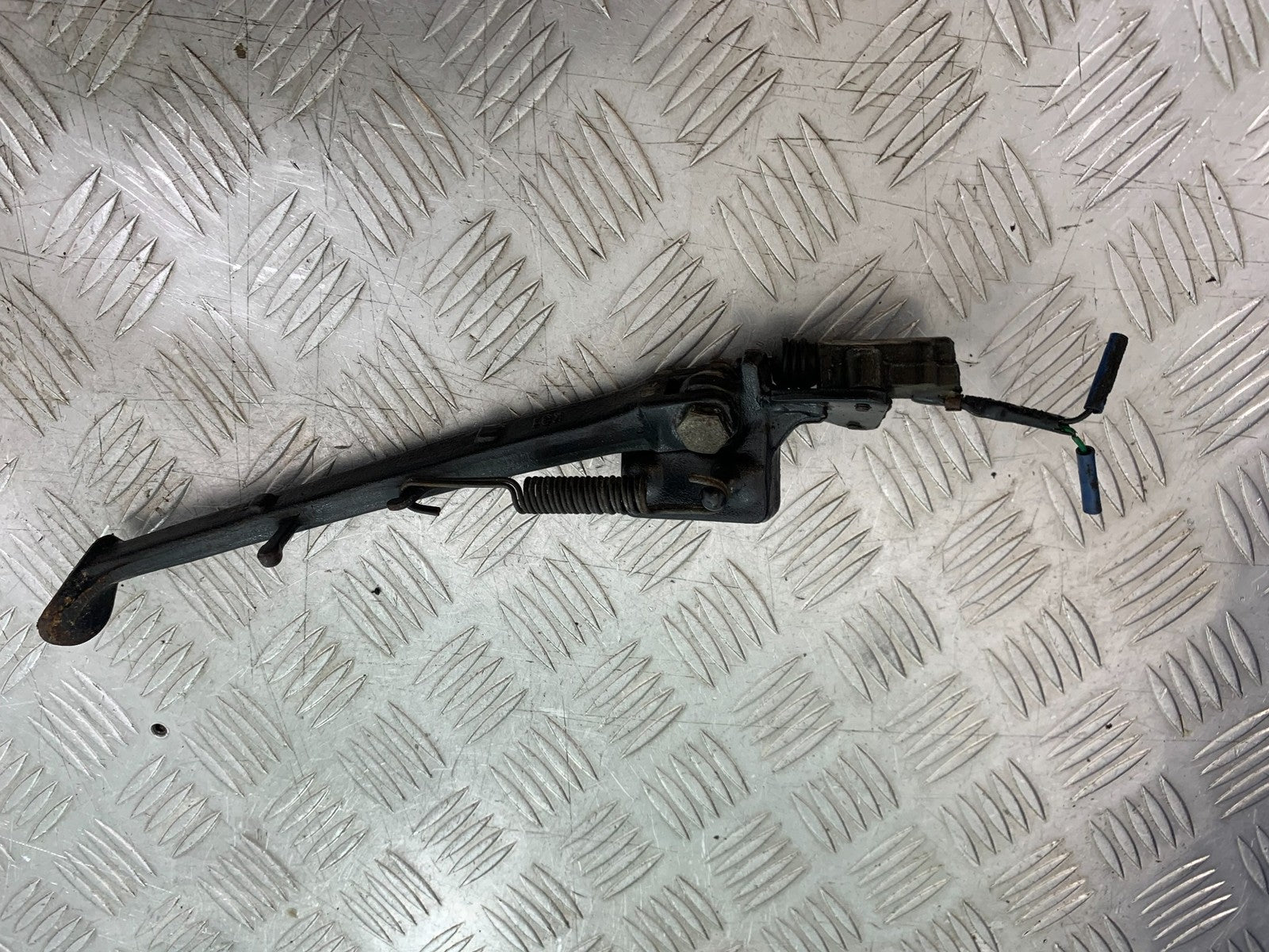 KAWASAKI ZZR1100 D SIDE STAND   YEAR 1993-2001 (CMB1189)