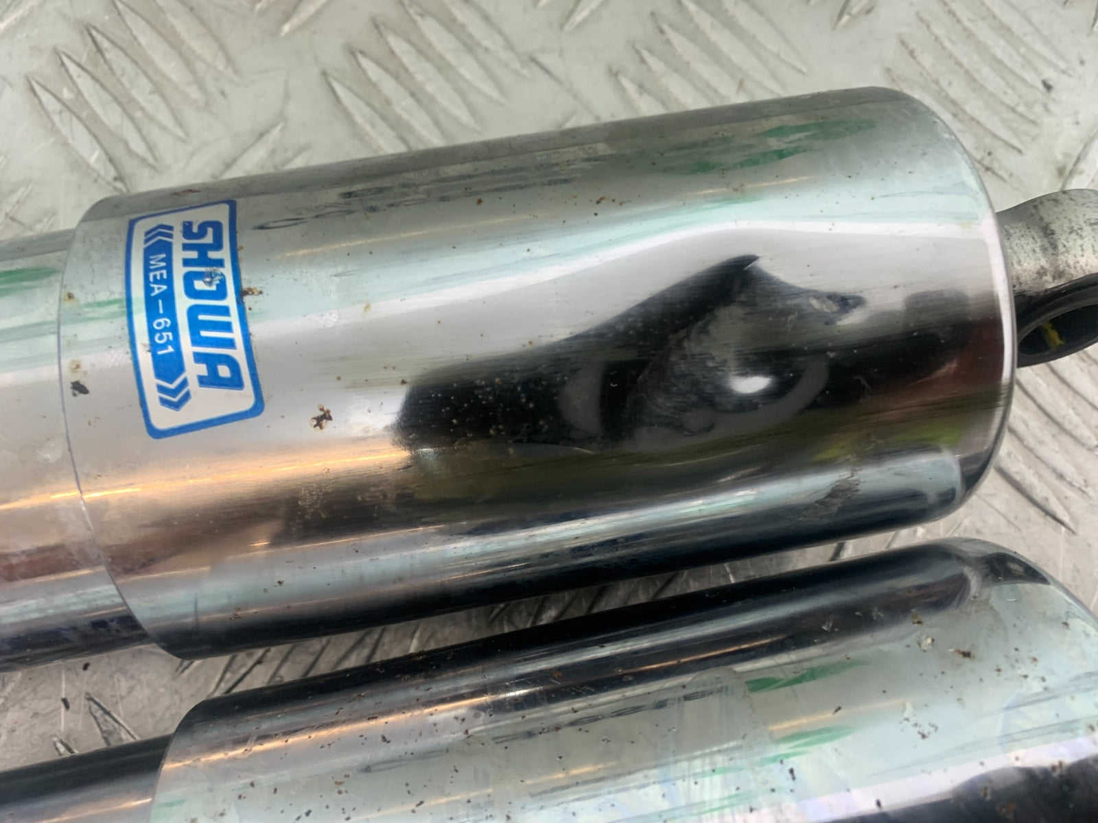HONDA VTX1300 S-6 REAR SHOCK  YEAR 2004-09 (CMB1159)