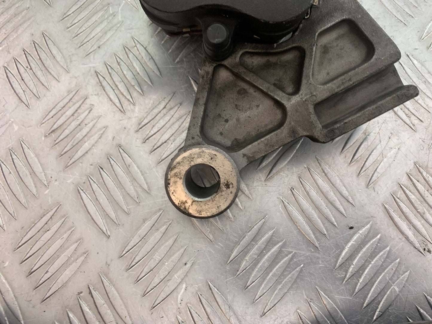 HONDA CBR1100 BLACKBIRD REAR CALIPER  YEAR 1999-2005 (CMB1103)