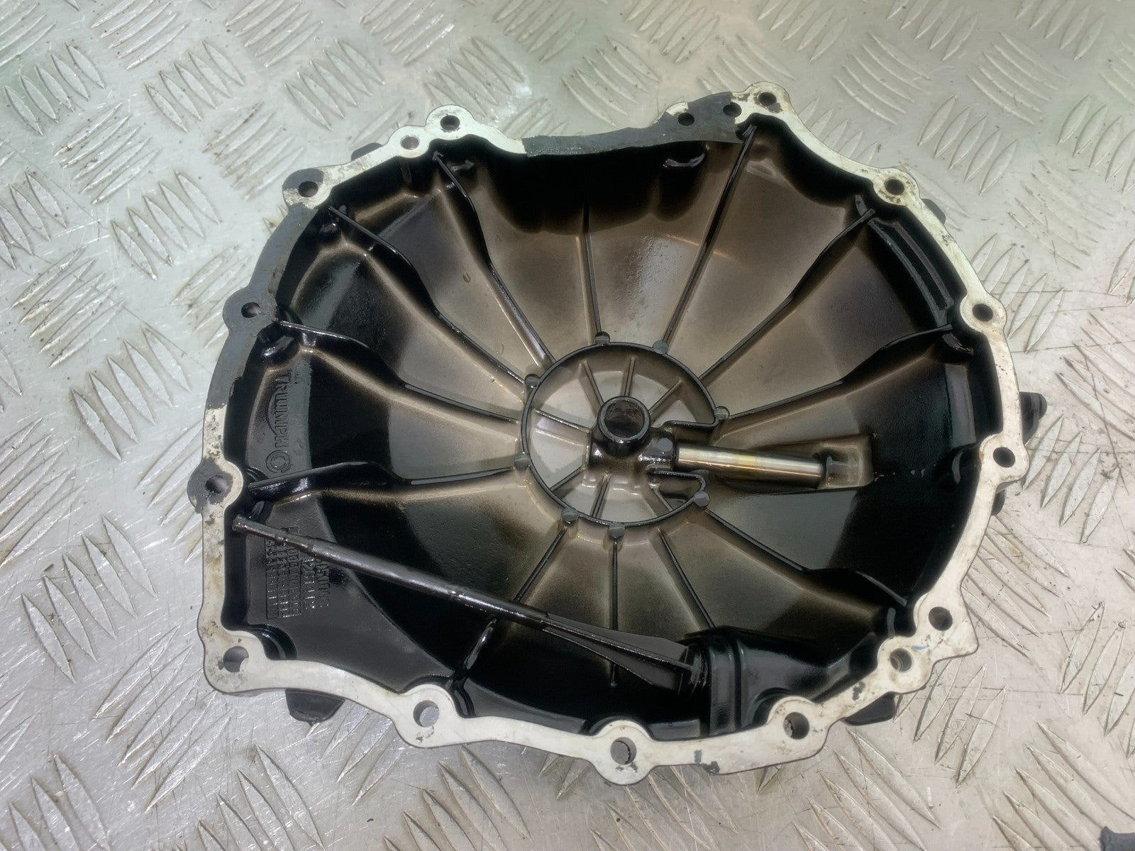 TRIUMPH 1050 SPRINT GT CLUTCH COVER  YEAR 2010-2016 (CMB1250)
