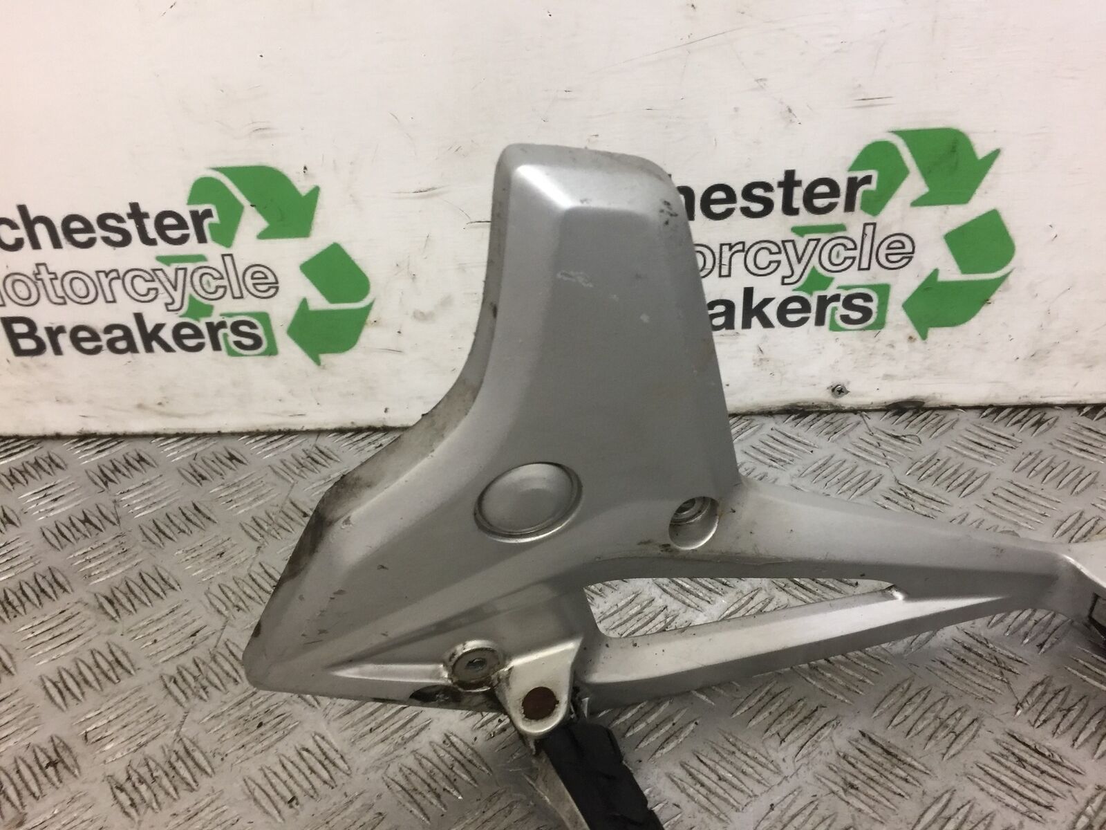 HONDA NC700 NC 700 LEFT HANGER AND PEGS   YEAR 2011 STOCK 513