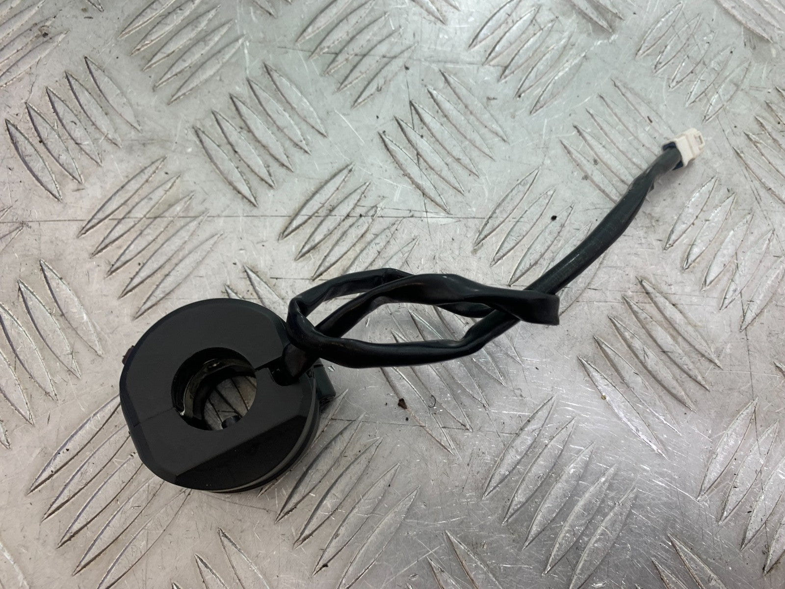 DUCATI 1299 PANIGALE RIGHT SWITCH GEAR  YEAR 2016 (CMB 1187)