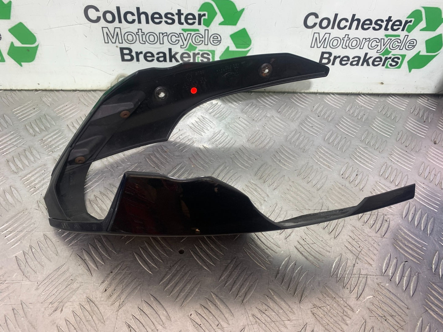 TRIUMPH 675 STREET TRIPLE BELLYPAN   2013-2016 (CMB1186)