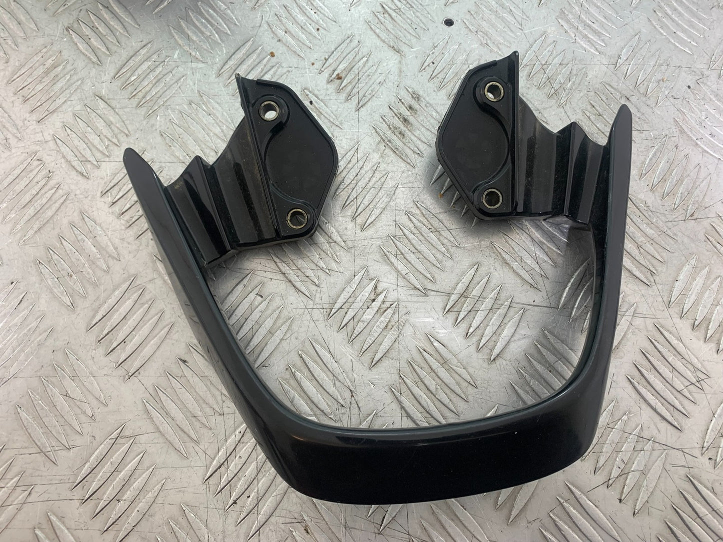 HONDA CBF125 CBF 125 GRAB RAIL   YEAR 2009-14  (CMB1172)