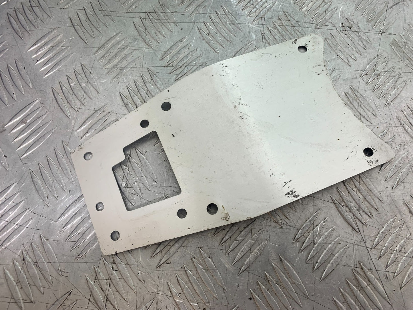 YAMAHA XSR900 XSR 900 COVER PLATE  YEAR 2022-2024 (CMB1215)