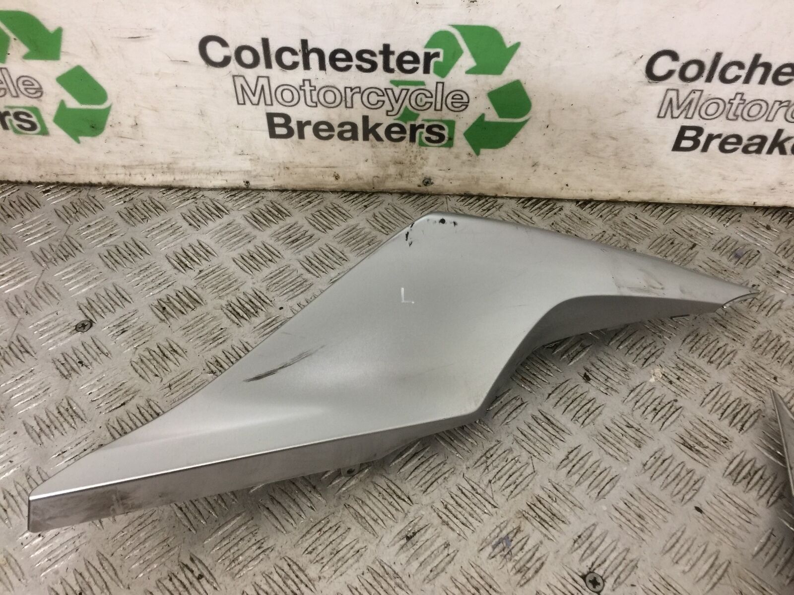 HONDA VFR1200 VFR 1200 FA LEFT SEAT PANEL  YEAR 2010-11  (STOCK 793)