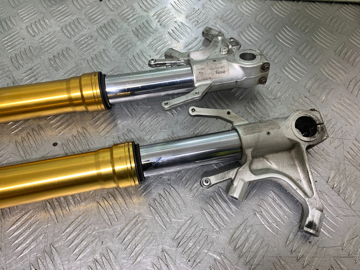 APRILIA TUONO 1000 V4R FORKS  YEAR 2011-13  (CMB1316)