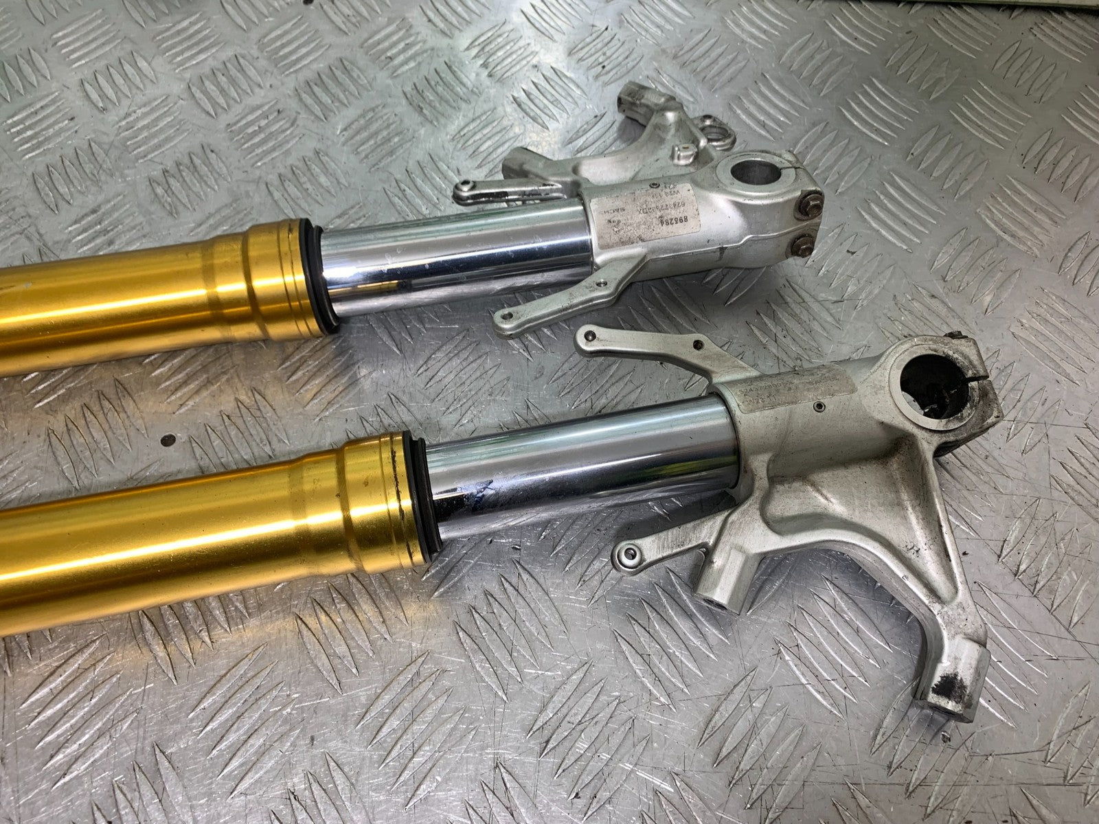 APRILIA TUONO 1000 V4R FORKS  YEAR 2011-13  (CMB1316)