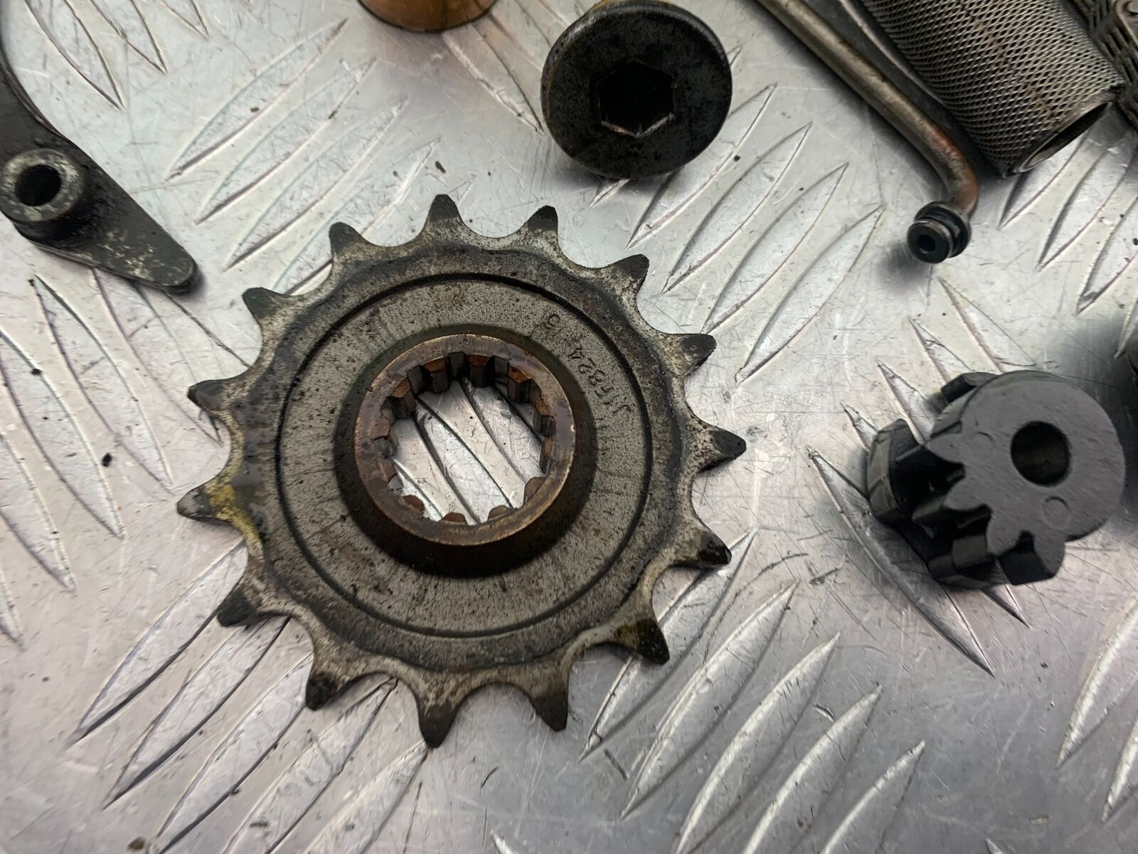 HUSQVARNA TE630 TE 630 ENGINE PARTS  YEAR 2010-11 (CMB1120)