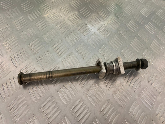 TRIUMPH 955I SPRINT RS REAR WHEEL SPINDLE YEAR 1999-04 (STOCK 989)