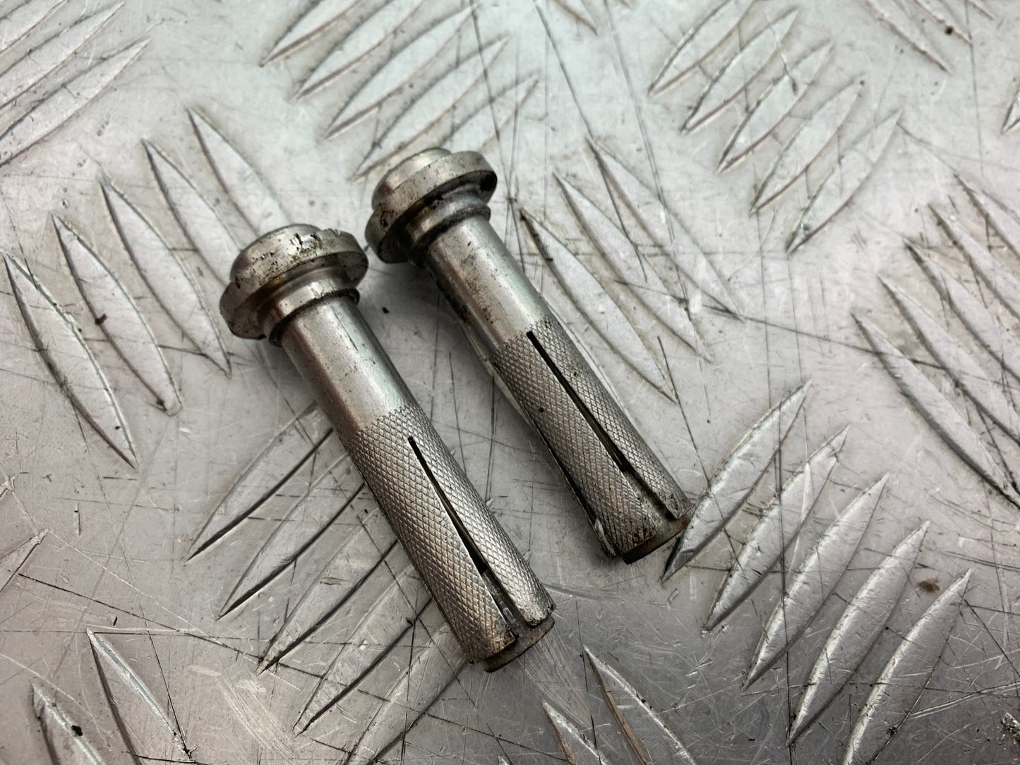 QINGQI QM125 GY-2B HAND GUARDS YEAR 2016 (CMB1228)