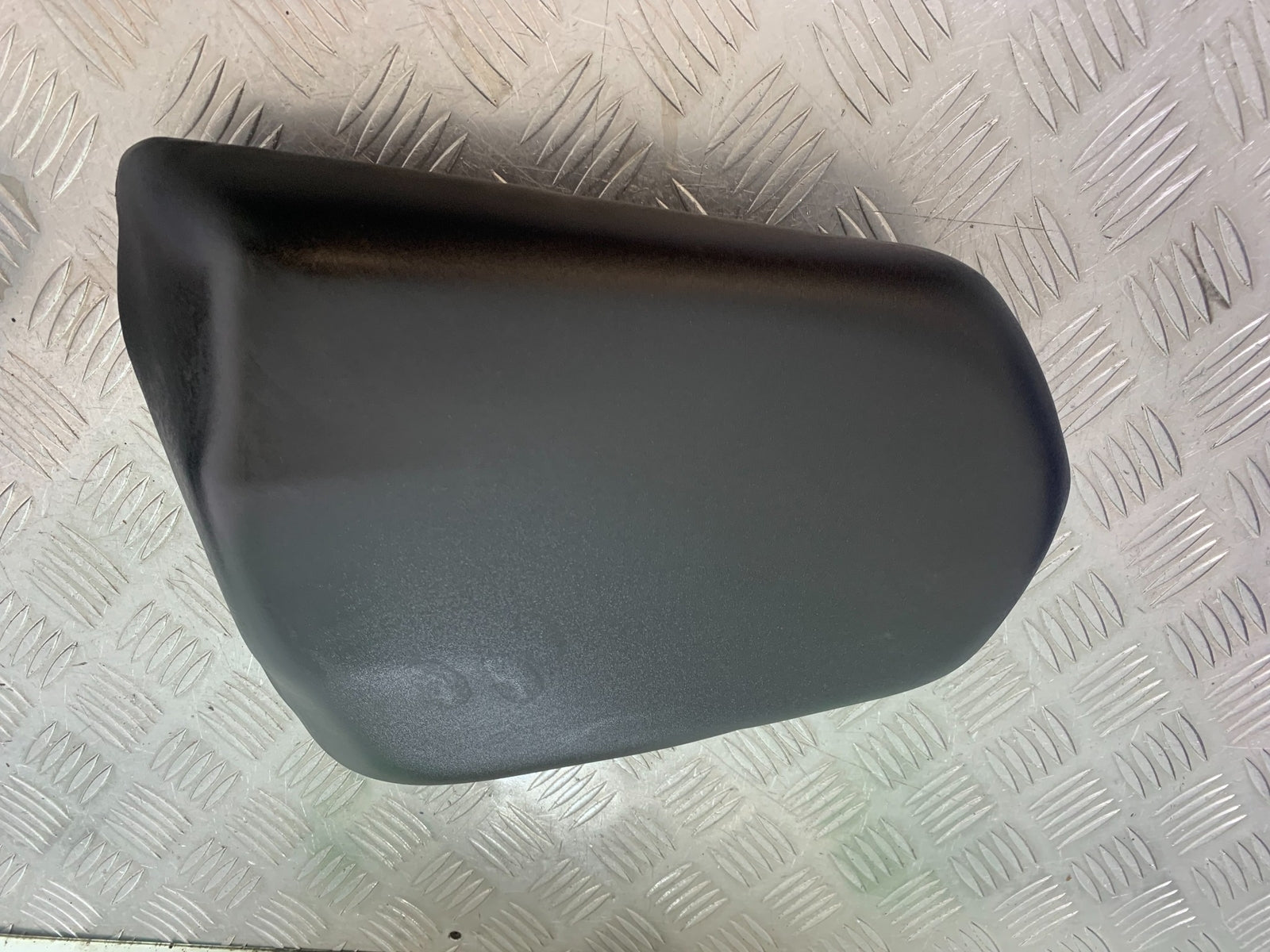 HONDA CBR500R CBR 500 R REAR SEAT  YEAR 2012-16 (CMB1151)