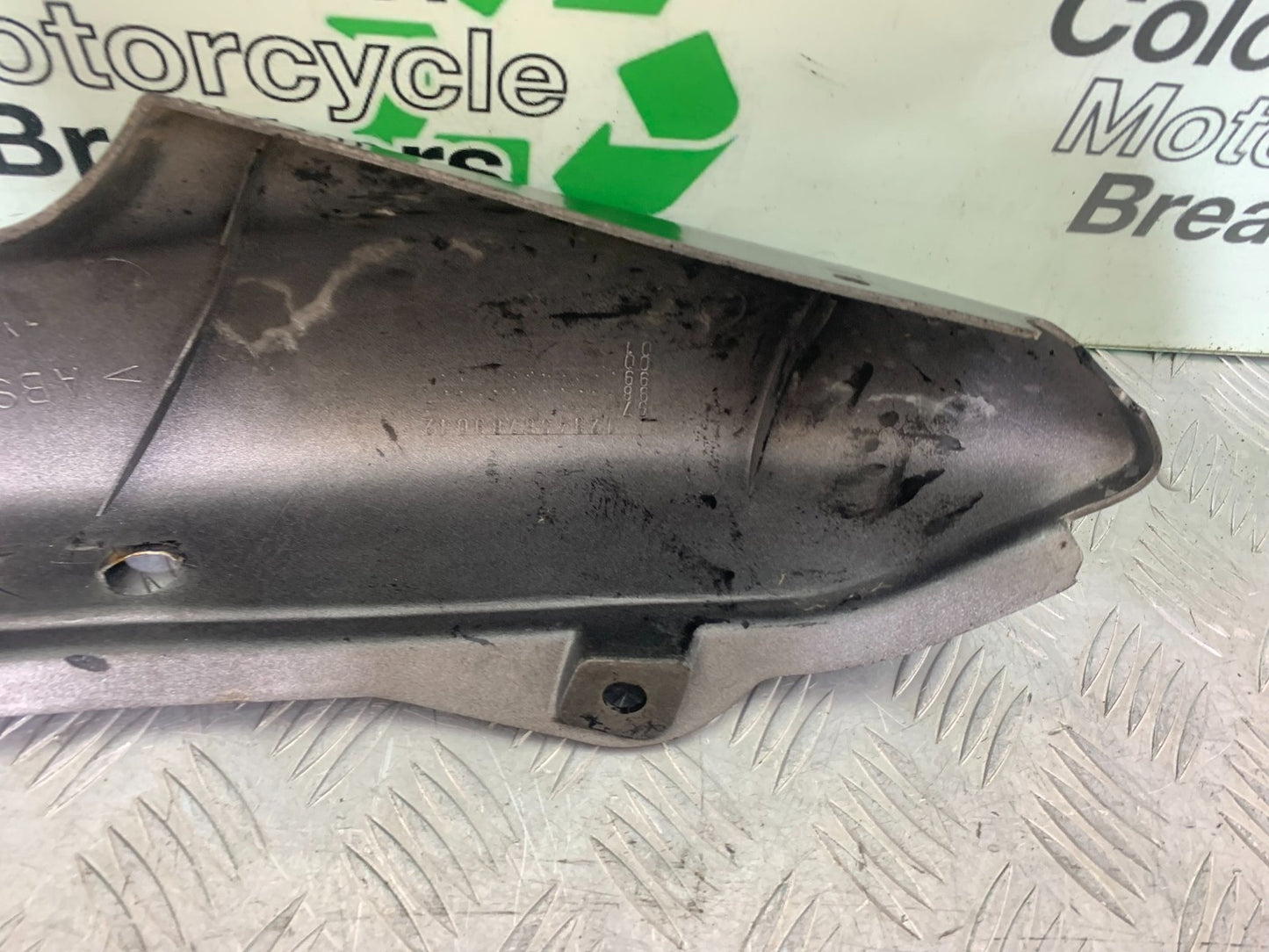 YAMAHA FZS600 FAZER 600 RIGHT TAIL PIECE  YEAR 1998-2001 (CMB1267)