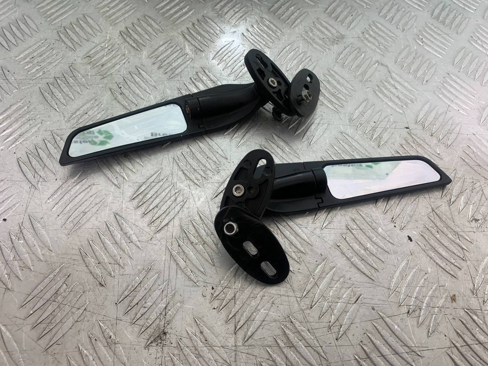 YAMAHA YZF R7 MIRRORS (AFTERMARKET) YEAR 2022-2025 (CMB1255)