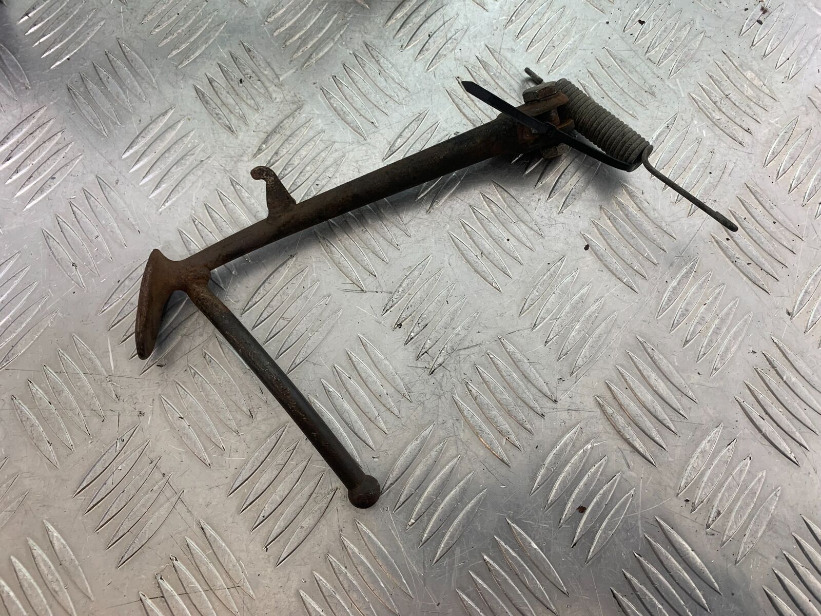 YAMAHA XS1100 MIDNIGHT SPECIAL SIDE STAND  YEAR 1980-1982 (CMB1122)