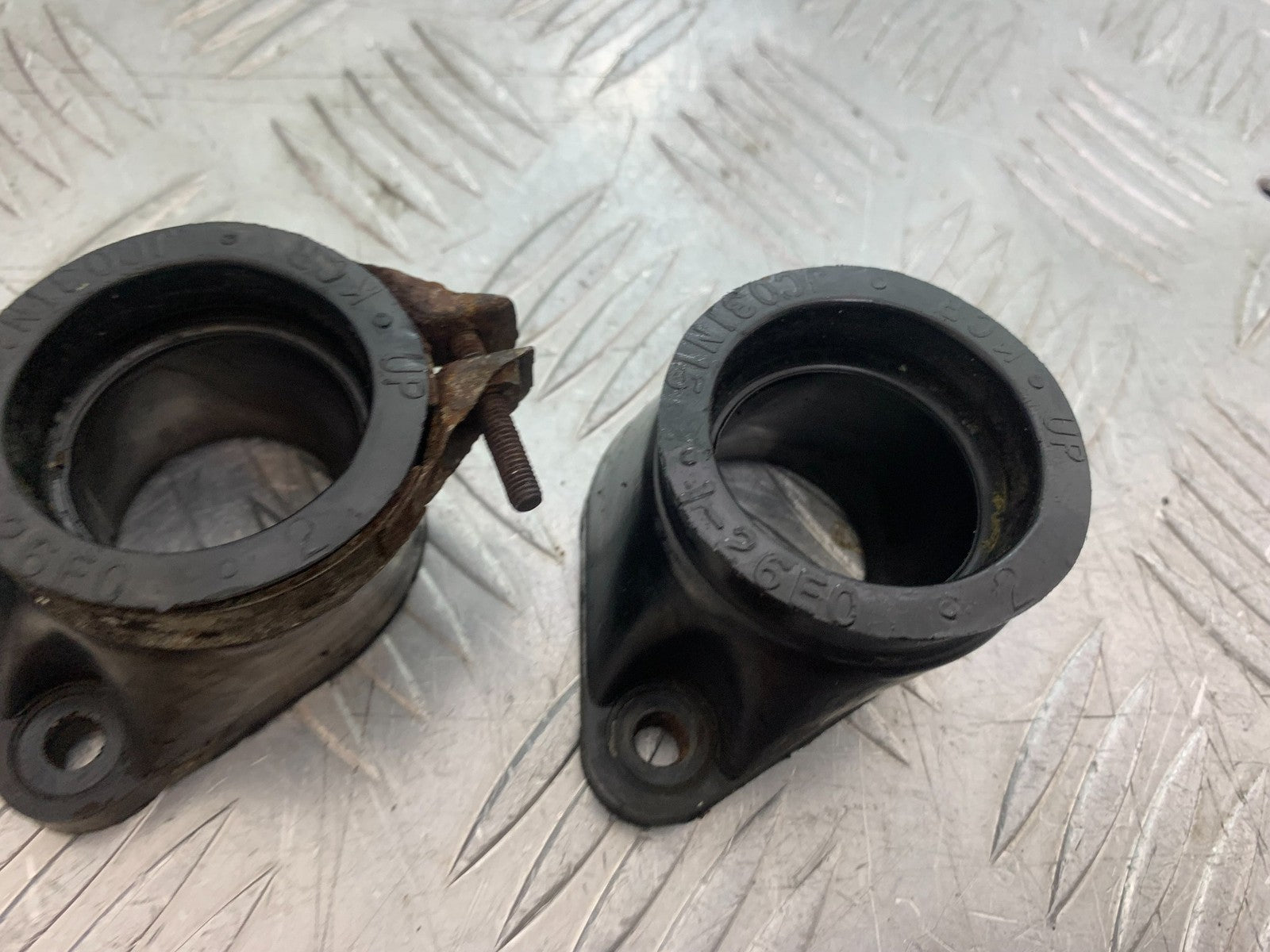 SUZUKI GSF600 GSF 600 BANDIT CARB RUBBERS  2000-2004 (CMB1269)