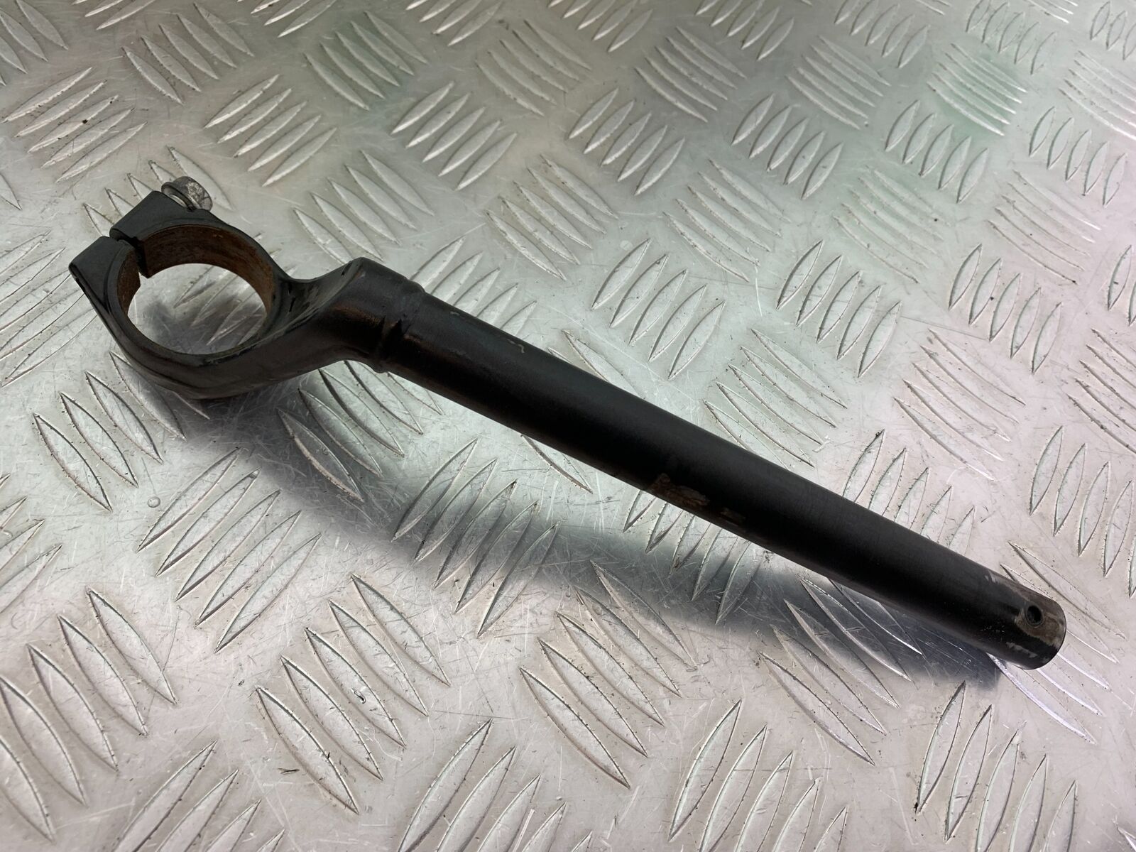 HONDA CBR500R CBR 500 R RIGHT HANDLEBAR   YEAR 2012-16 (CMB1048)