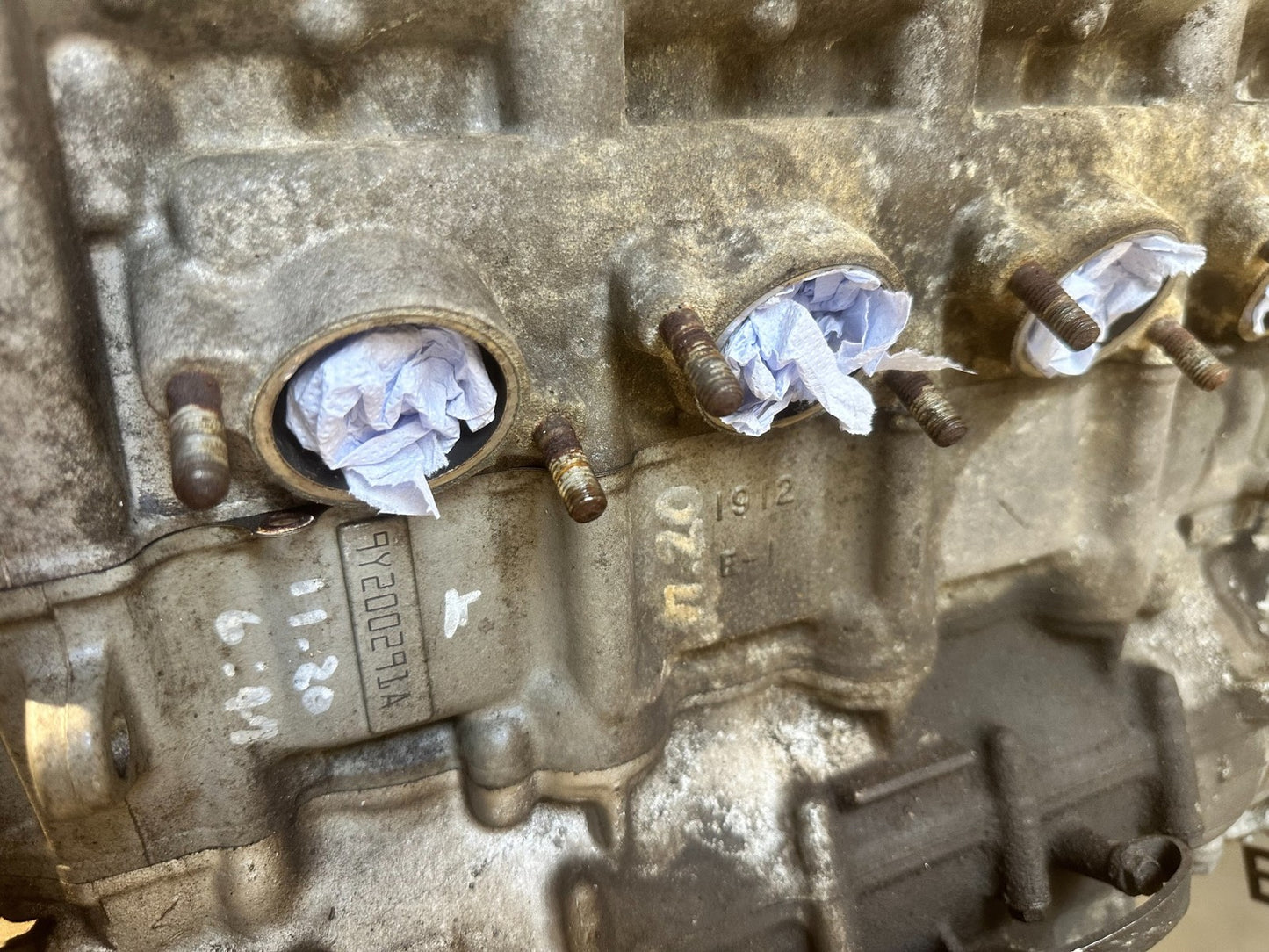 KAWASAKI ZX9R ZX9 E1 E2 ENGINE YEAR 2000-01  (CMB1171)